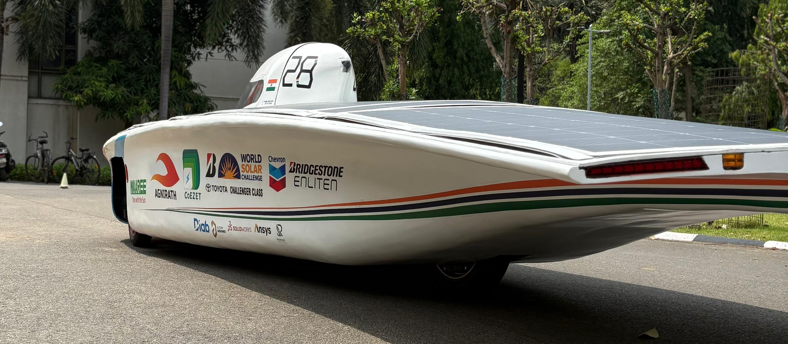 solar-powered car